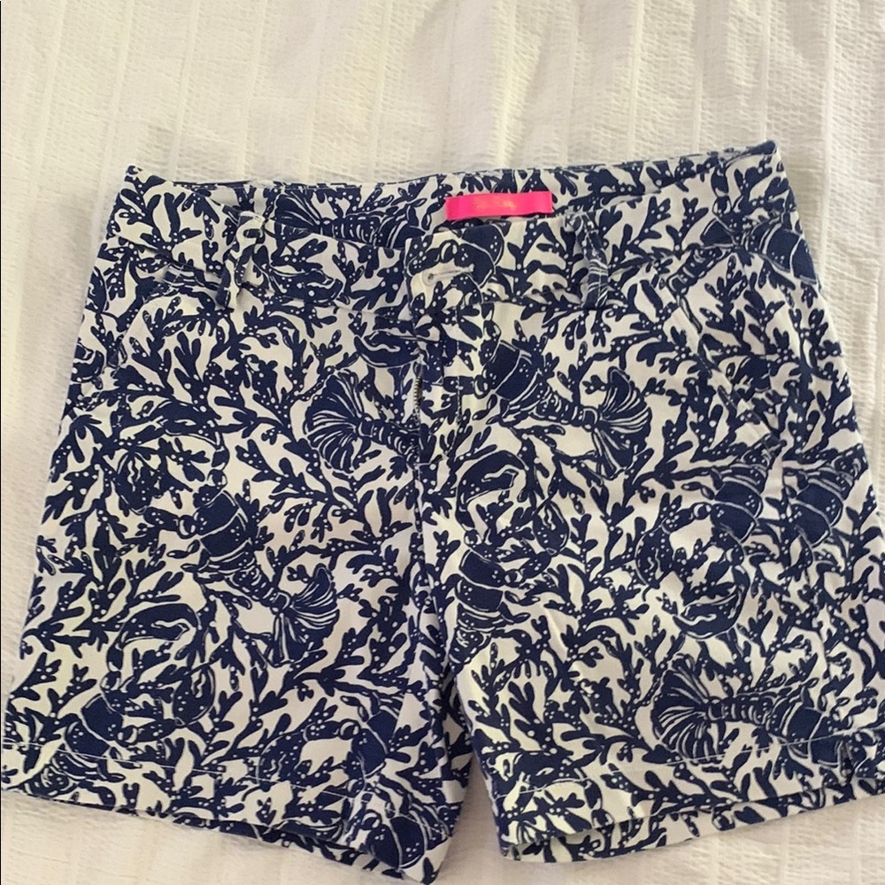 Lilly Pulitzer Blue and White Lobster print shorts